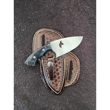 Imagem de Faca Mini Campeira 1 Muladeira com desenho de mula, 15 cm Total, Lâmina em aço Inox 8 cm, Cabo em Madeira Muirapiranga 7cm , Bainha em Couro, Acessivel Tamanho Ideal, Corte Preciso, Pesca, Caça, Churrasco (Preto)