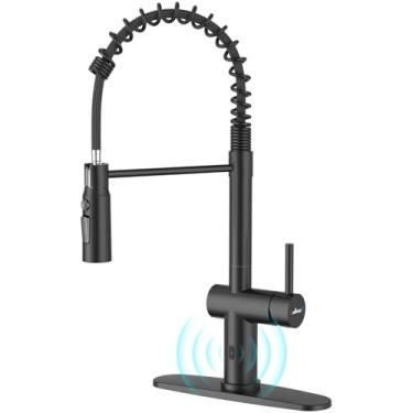 Imagem de Torneira de cozinha sem toque com pulverizador, acionada com sensor de movimento Appaso Torneira de cozinha automática com mãos livres, induzindo torneiras inteligentes de alça única para pia de cozinha, bronze sólido, preto fosco