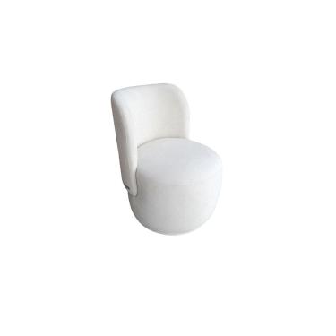 Imagem de Poltrona Decorativa Orgânica Bia Design Natural e Conforto Boucle