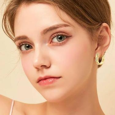 Imagem de Brincos de argola banhados a ouro para mulheres, modernos e hipoalergênicos, leves, modernos, Medium, Metal, Zircônia cúbica