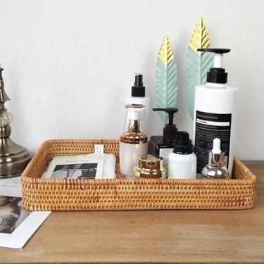 Imagem de Reicyfang Bandejas de banheiro de vime, cesta de penteadeira de servir, cesta de vaso sanitário, suporte de toalha pequeno e estreito para penteadeira, prateleiras, mesa, armário, mesa de cabeceira