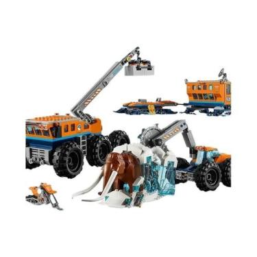 Imagem de Base Móvel De Exploração Ártica Com Guindaste Compatível Com Blocos De