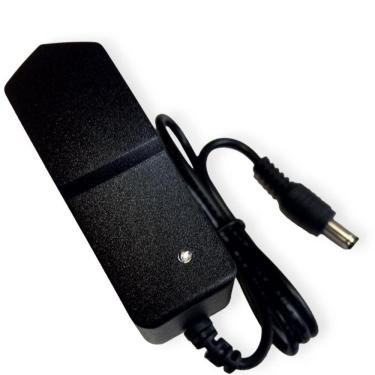 Imagem de Fonte 3V / 1A 8W Bivolt Eliminador De Pilhas