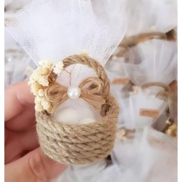 Imagem de Lembrancinhas de Cesta de Sisal com Sachês de Mini Corações de Sabonete, 5 Unidades