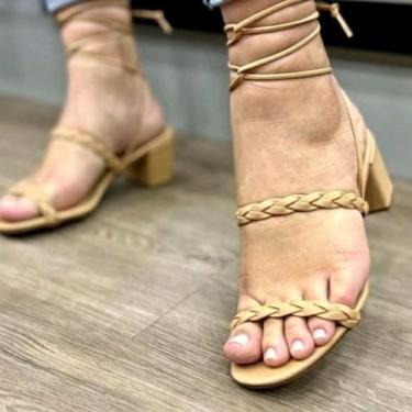 Imagem de Sandalia Feminina de Salto Medio Grosso Amarracao na Perna Tendencia -