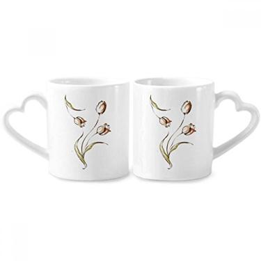 Imagem de Conjunto de canecas de porcelana para casal de flores pintadas à mão Tulipa com alça de coração
