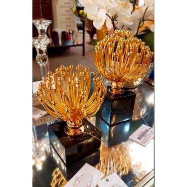 Imagem de Esculturas Decorativas Base Marmore Enfeite Metal Rico Detal - luxdeco