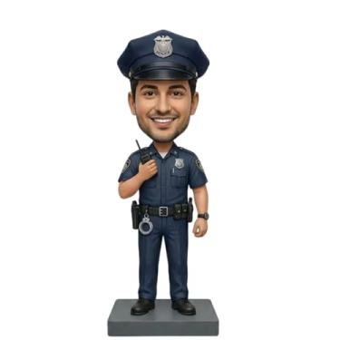 Imagem de Estatueta personalizada de policial de argila de polímero esculpida à mão com walkie-talkie e algemas, presente exclusivo para profissionais da aplicação da lei