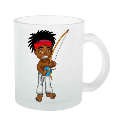 Imagem de Caneca Vidro Jateada Menino garoto tocando berimbau