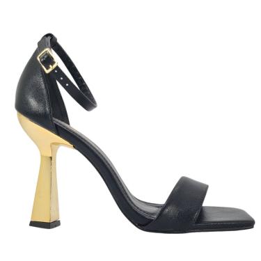 Imagem de Sandália Rebeca Quadrada Salto Alto Preta Numeração Especial