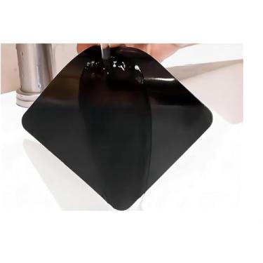 Imagem de GDLCYYDS Class7 16 peças de pegadores de tapete, prendedor de carpete antiderrapante para pisos e azulejos de madeira, fita de carpete reutilizável e lavável, almofadas adesivas de dupla face, mantém