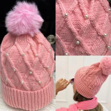 Imagem de Touca de Inverno com Pelúcia Feminina com Pompom e Perolas Touca Quent