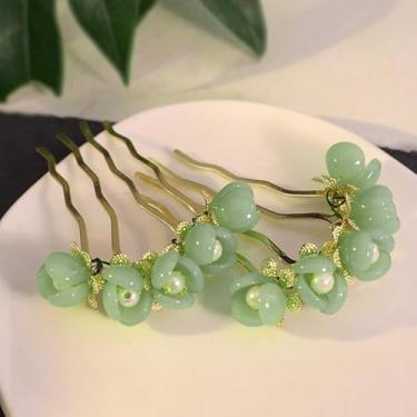 Imagem de 1 broche de cabelo feito à mão com design intrincado de flor verde, liga de inspiração vintage, acessórios elegantes para penteados