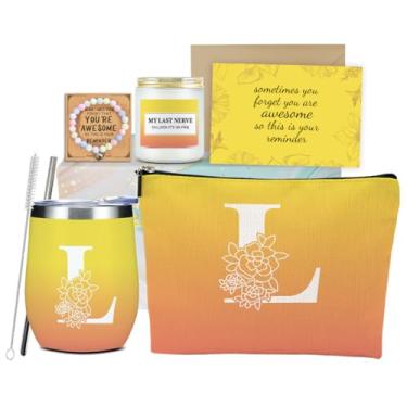 Imagem de SAPEYKR Conjunto de pulseiras e velas de vela com monograma amarelo inicial L, presentes de aniversário para mulheres, mãe, amiga, irmã, esposa, Natal, Halloween, formatura, inauguração de casa, bolsa