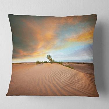 Imagem de Designart Green Plants in Wide Desert Paisagem Africana Sala de Estar, Sofá, Almofada de Alta Qualidade + Capa de Almofada Estampada em ambos os lados 40,64 cm x 40,64 cm