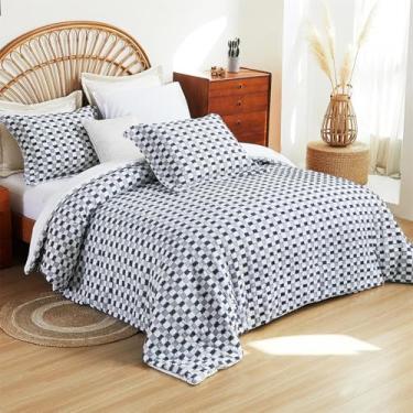 Imagem de Cmfshape Conjunto de edredom king tufado, listrado cinza e branco, ultramacio, leve, conjunto de 3 peças, conjunto de cama bordado chique de fazenda, 264 x 228 cm