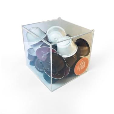 Imagem de Porta Cápsulas de Café em Acrílico Cristal 13x13x13cm com Tampa Articulada Fixa, Caixa Organizadora Premium Multiuso para Cozinha, Escritório e Banheiro, Expositor para Visitas.