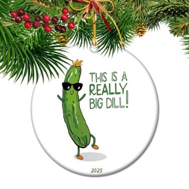 Imagem de This is a Really Big Dill - Enfeite de Natal para Casais Picles 2025 | Presente de casamento engraçado para casais que amam trocadilhos | Melhor presente para casais para gastronomia