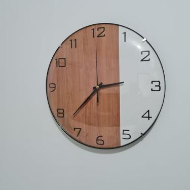 Imagem de Relógio de Parede Quartz Silencioso 30 cm, Mecanismo Silencioso, Funciona com 1 Pilha AA, Design Moderno, Moldura Preta (Madeira Escura)