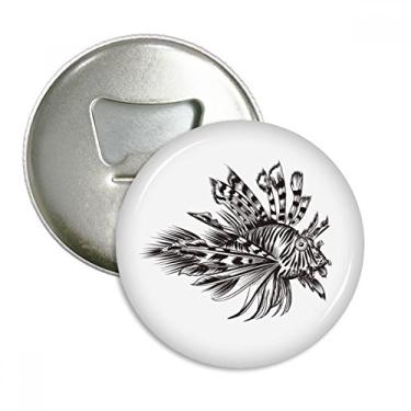 Imagem de Marine Life — Ilustração de peixe preto, abridor de garrafas, ímã de geladeira, emblema multifuncional