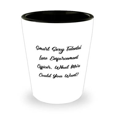 Imagem de Lindo oficial da polícia, elegante e sexy talentoso policial O que mais, copo de tiro de aniversário legal para homens e mulheres