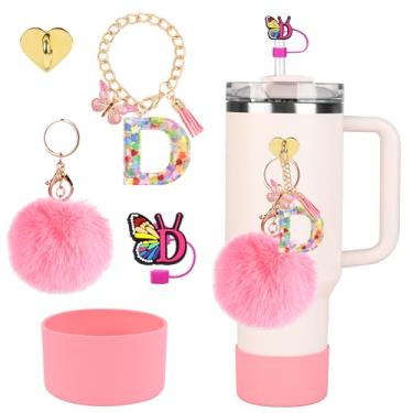 Imagem de Stanley Cup Accessories Set Tumbler Initials Decorations, incluindo capa de canudo de silicone e bota, pingentes de letras fofas para Stanley 1,134 g e copo de 850 g com alça (D)
