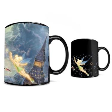 Imagem de Morphing Mugs Disney - Tinker Bell e Peter Pan Fly to Never Land - Thomas Kinkade Studios - Uma caneca de pista sensível ao calor de 473 ml - Imagem completa revelada quando um líquido quente é
