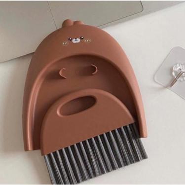 Imagem de Kit Vassoura e Pá de Mão Para Limpeza Bichinhos + Gancho TRC - JW SHOP