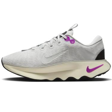 Imagem de Nike Motiva Tênis feminino de caminhada (DV1238-009, pó de fóton/hipervioleta/leite de coco), Photon Dust Hyper Violet Coconut Milk, 3.5 UK