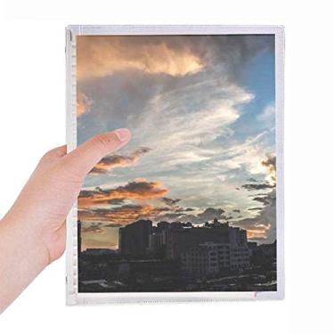 Imagem de Caderno de céu, nuvens coloridas, folhas soltas, diário recarregável, papelaria