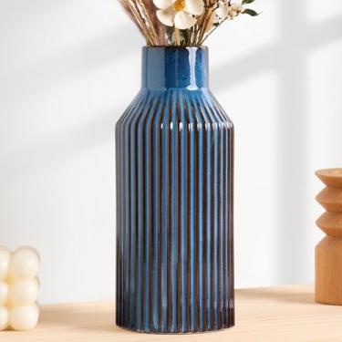 Imagem de STHIE Vaso de flores de cerâmica azul, decoração moderna de casa de fazenda, pequenos buquês, vasos de grama dos pampas para decoração, esmalte reativo em relevo, prateleira de mesa, centros de mesa