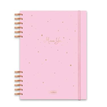 Imagem de Caderno Colegial Criativo Cadersil Com Elástico e Wire-o Estampa Miss You Rosa – 80 Folhas – Capa Dura com Hot Stamping Dourado – Ideal para Anotações Criativas e do Dia a Dia