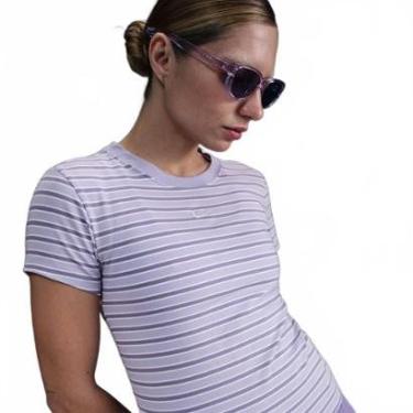 Imagem de Camiseta Nike Sportswear Chill Knit Feminina-Feminino