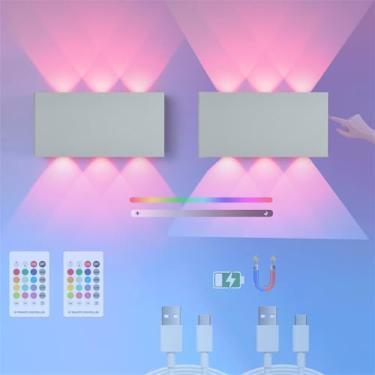 Imagem de Luminária de parede colorida RGB alimentada por bateria com arandelas magnéticas LED reguláveis por toque com controle remoto, luz de parede recarregável por USB, iluminação de parede sem fi