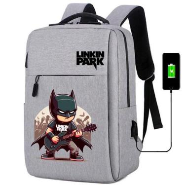 Imagem de Mochila USB Escolar Infantil Estampa Herói Mascarado Cidade Sombria Id