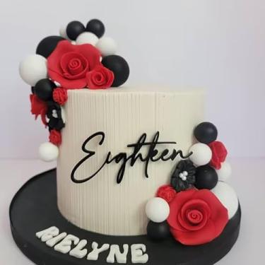 Imagem de Topo de bolo de feliz aniversário de 18 anos, decoração de aniversário de 18 anos, escolha de bolo de aniversário de 18 anos para decoração de bolo de festa de feliz aniversário de 18 anos