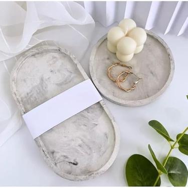 Imagem de Kit Bandeja de Concreto Cimento Redonda e Oval - Decoração Elegante para Banheiro e Escritório - Artesanal e Impermeabilizada (Marmorizado Cinza)