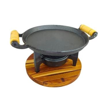 Imagem de Kit Chapa e Fogareiro De Ferro Fundido Com Suporte de Madeira Tábua De Churrasco Para Fogão A Lenha Gás Bifeteira Alça De Madeira Frigideira Para Preparar E Servir Carne Batata Petisco Porção