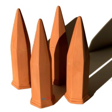 Imagem de HydroSpike Kit de espinhos de irrigação de terracota para plantas ClaySpike (pacote com 4) para vaso ao ar livre. Estacas extralongas de 17 cm. Sistema de irrigação por gotejamento lento automático de terracota