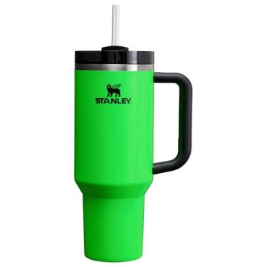 Imagem de STANLEY Copo Quencher H2.0 com canudo 1,134 g | Tampa Flowstate de 3 posições | Suporte de copo compatível para viagens | Copo de aço inoxidável isolado | Livre de BPA | Verde neon