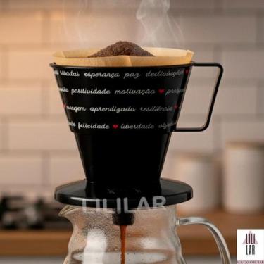 Imagem de Suporte para Filtro de Café Decorado Plástico COR:LETTERING - PLASUTIL