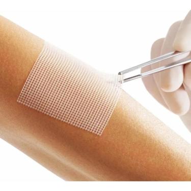 Imagem de Curativo LOMATUELL-PRO Com Gaze Parafinada E Hidrocoloide 10 X 10cm