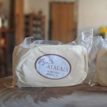 Imagem de Fazenda Atalaia Requeijão de Corte, 500g, Artesanal, Leite de Vaca