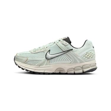 Imagem de Nike Tênis feminino Zoom Vomero 5 prata claro/cromado (FN6742 001), Prata clara/cromada, 38