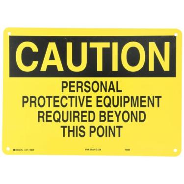 Imagem de Brady 25205 35,56 cm largura x 25,4 cm altura B-401 plástico, placa de proteção preta sobre amarelo, cabeçalho "Cuidado", legenda "Equipamento de proteção individual necessário além deste ponto"