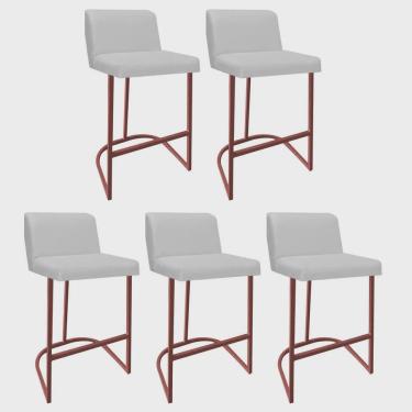 Imagem de Kit 05 Banquetas Com Encosto Noah Luxo Confort Bistrô Cozinha Ferro Bronze Sintético Branco - Ahz Móveis