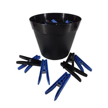 Imagem de Cesto preto pregadores de roupas plástico preto com azul