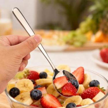 Imagem de Colher redonda de aço inoxidável prata, colher de sopa de cereais reutilizável para mesa de jantar, colheres de ramen de acampamento, lavável na lava-louças (grande, 20 x 4,6 cm)