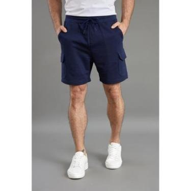 Imagem de Bermuda Moletom Masculina em Poliéster Bolso Cargo e Cordão-Masculino