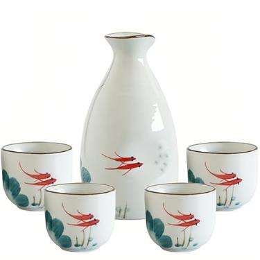 Imagem de Old Craftsmen's Conjunto de 5 copos de saquê japonês tradicionais, 4 copos de saquê de 50 ml e garrafa de saquê 350 ml, design pintado à mão, porcelana, cerâmica, copos de soju (peixe dourado)